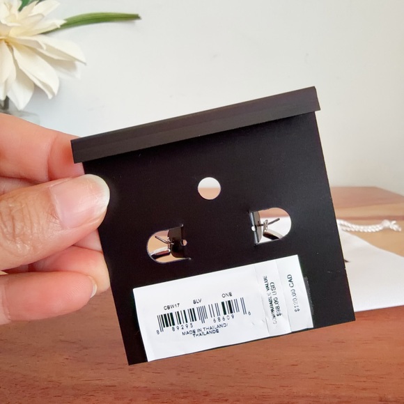 NWT Coach Medium Hoop Earrings in Silver Tone - Picture 5 of 6